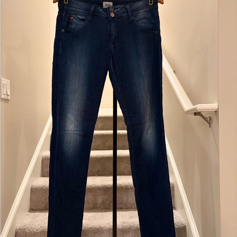 EUC Hudson Jeans Original Collin Denim (*fabric content is stretchier & softer*)